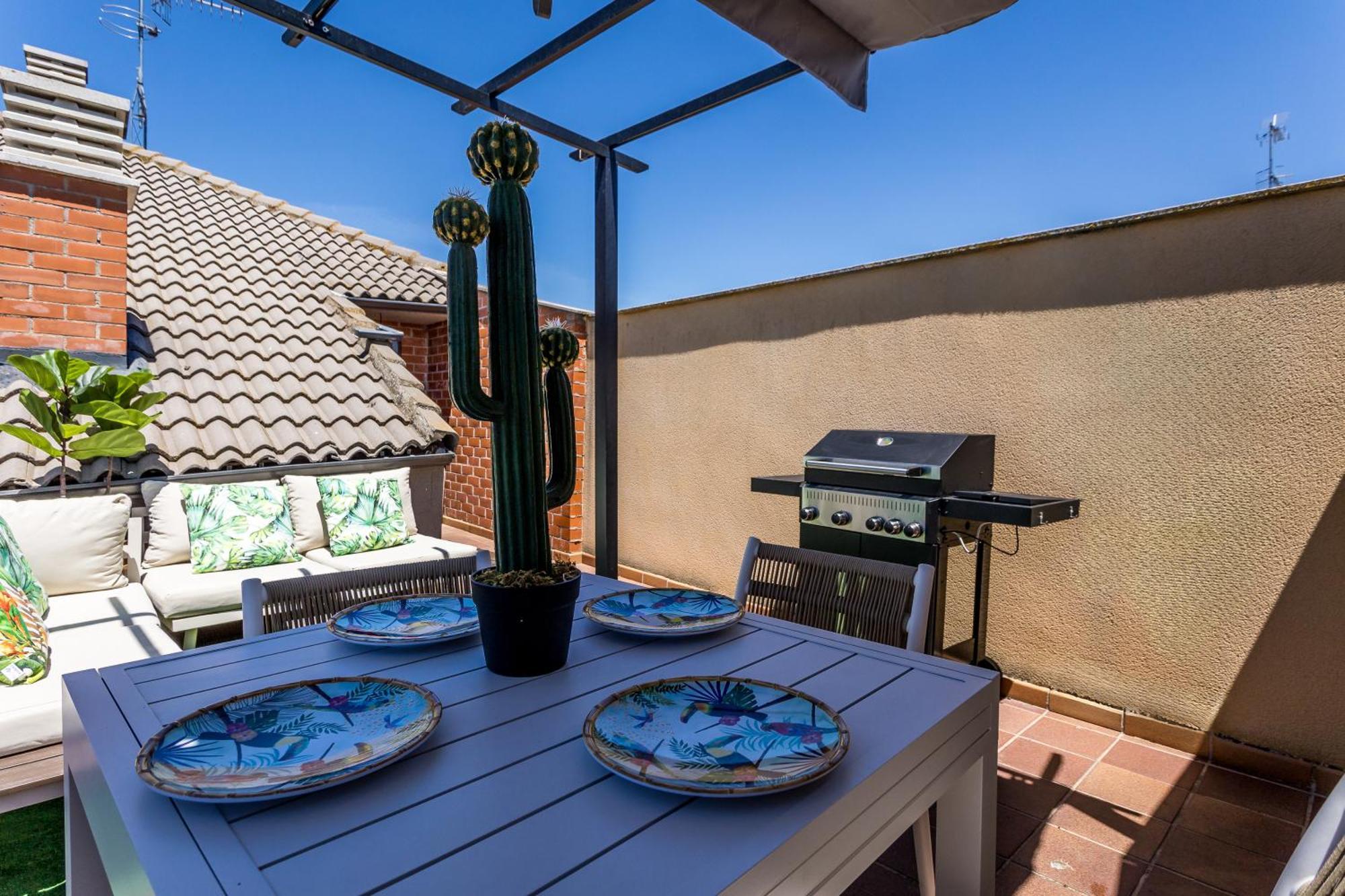 Baruhaus Terraza Duplex Valencia De Don Juan Apartment Exterior photo